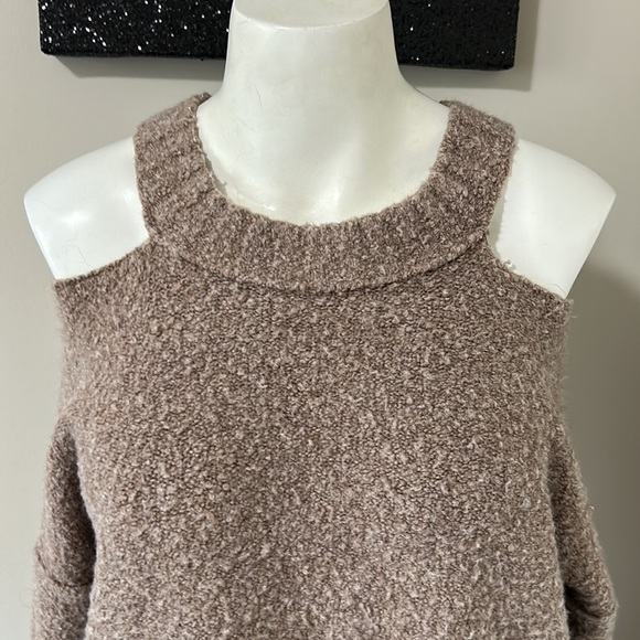Anthropologie Moth Cut out Cold Shoulder Sweater Merino Wool Alpaca Blend Sz M - Picture 3 of 13
